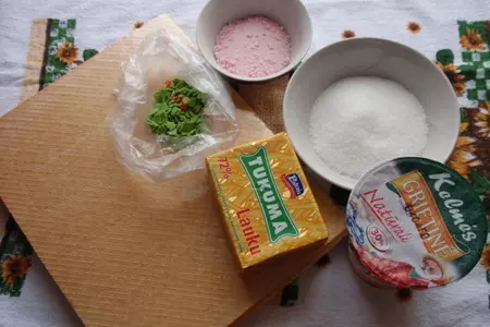 Вафельные пироженые с желе: шаг 1
