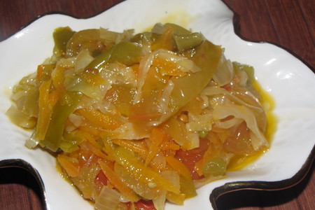 Салат "балатонский" консервированный из зелёных помидор: шаг 2