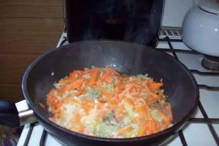 Рассольник сваренный на костре.: шаг 3
