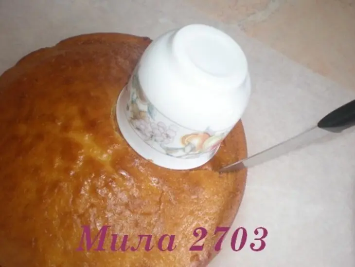 Пасхальный торт «петушок»: шаг 2
