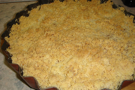 Творожно-яблочный пирог с песочной крошкой: шаг 4