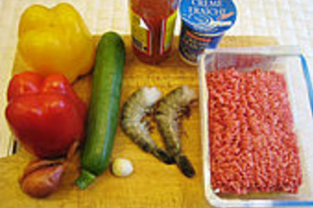 Башенки с фаршем, овощами и креветками.: шаг 1
