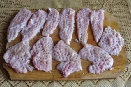 Куриные "отбивнушки" в пивном соусе: шаг 1