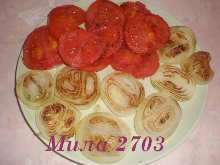 «пианино» салат из печеных овощей с сыром и гренками: шаг 2