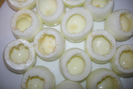 Фаршированные яйца "корзиночки": шаг 1