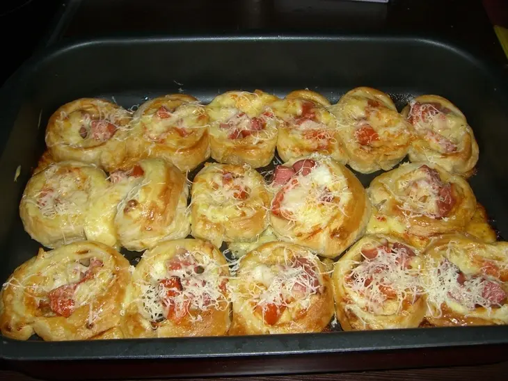 Розочки - мини пиццы: шаг 7