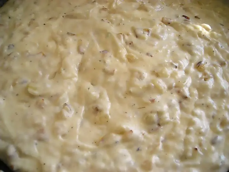 Кролик в сливках с базиликом и сушеными томатами: шаг 3
