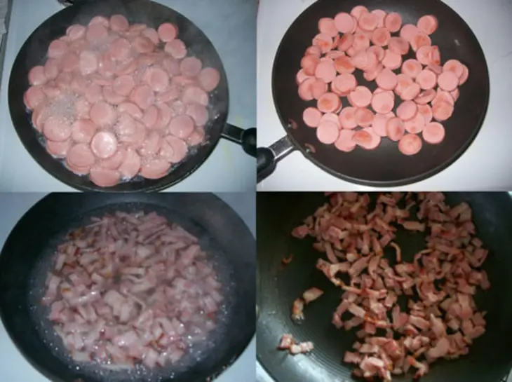 Необычные драники - котлеты с сыром, сосисками и беконом: шаг 1