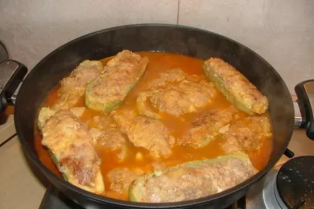 Кисло-сладкие фаршированные кабачки: шаг 3