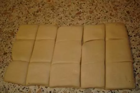 Мини слойки: шаг 1