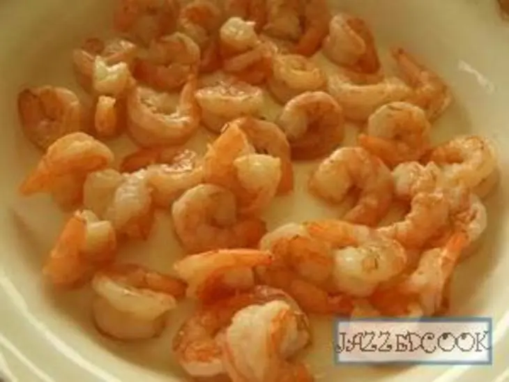 Shrimp uvetsi - креветки юветси: шаг 3