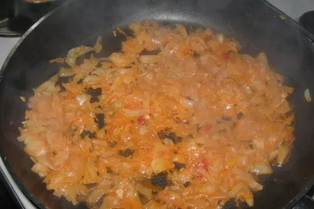 Жаркое в горшочке из курицы и капусты.: шаг 4