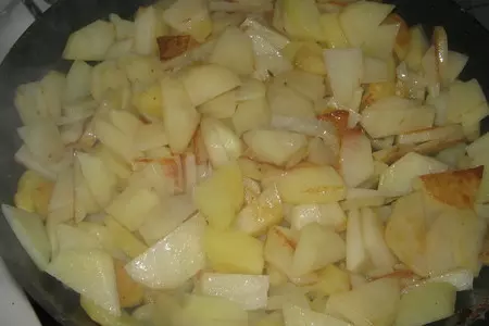 Жаркое в горшочке из курицы и капусты.: шаг 6