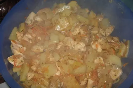 Жаркое в горшочке из курицы и капусты.: шаг 7