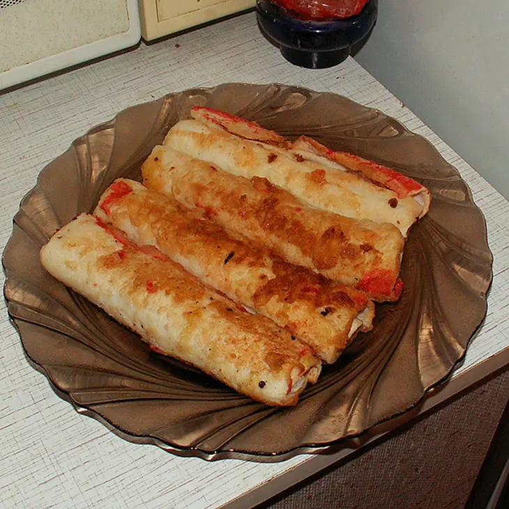 Крабовые рулетики вкусные: шаг 5