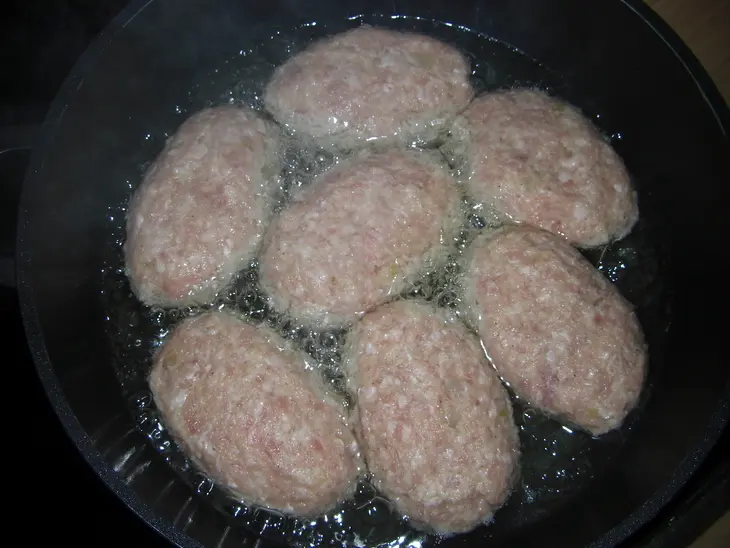Котлетки "вкусненькие": шаг 4