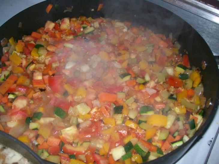 Паста домашнего приготовления с овощами: шаг 4
