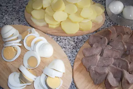 Горячая закуска "язычок": шаг 1