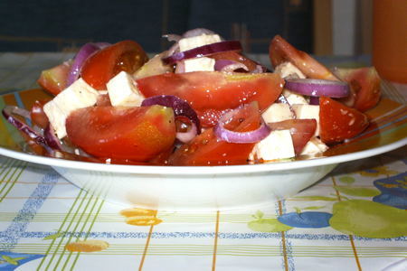 Красный салат с сыром фета.: шаг 2