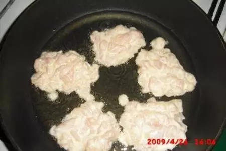 Котлетки куриные: шаг 2