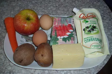 Салат "крабовая нежность": шаг 1