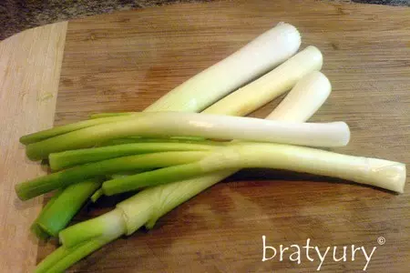Салат - не салат, закуска - не закуска, огурцы, лук, грибы - вкусно!: шаг 3