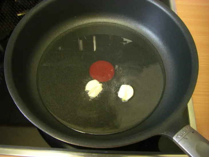 Мини котлетки рыбные с жаренной картошкой: шаг 6