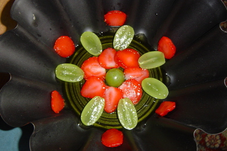 Слоеный желейный тортик с ягодами: шаг 3