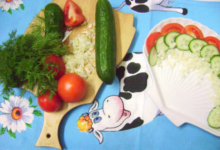 Салат- простой, но вкусный и красивый: шаг 2