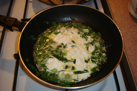Спагетти под соусом из зеленого лука с мятой: шаг 2