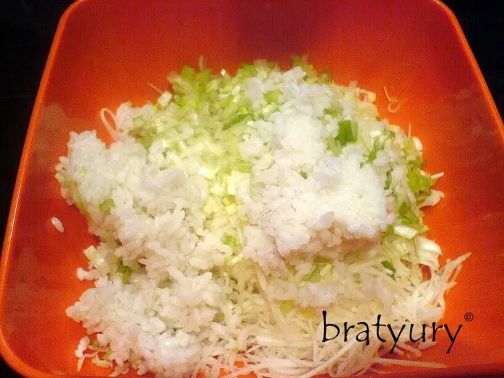 Салат из кольраби с рисом: шаг 4