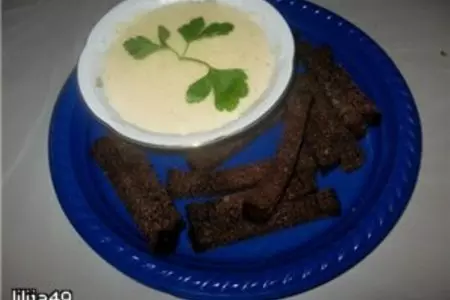 Гренки с сырным соусом: шаг 1