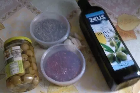 Оливковое пюре к мясу.: шаг 1