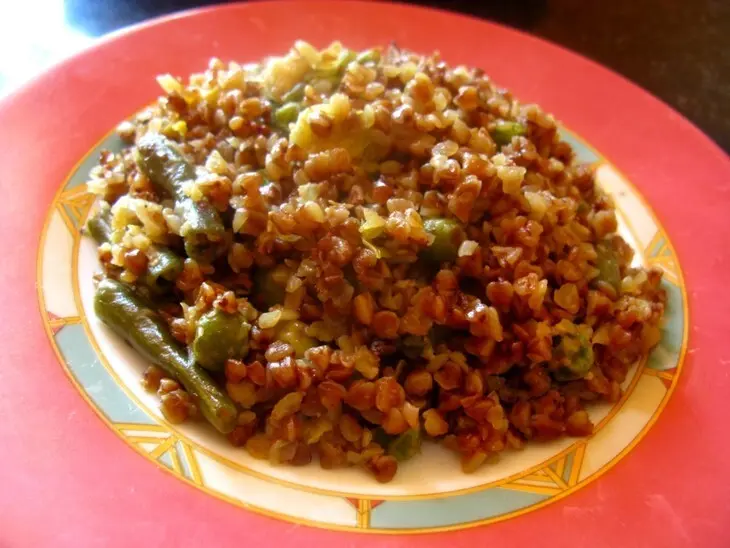 Гречка с зелеными овощами: шаг 1
