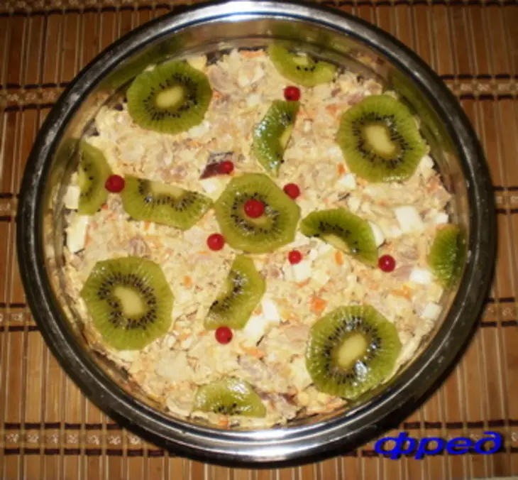 Салат с копченой курицей: шаг 6