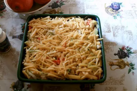Запеканка из рыбы с овощами и макаронными изделиями: шаг 6