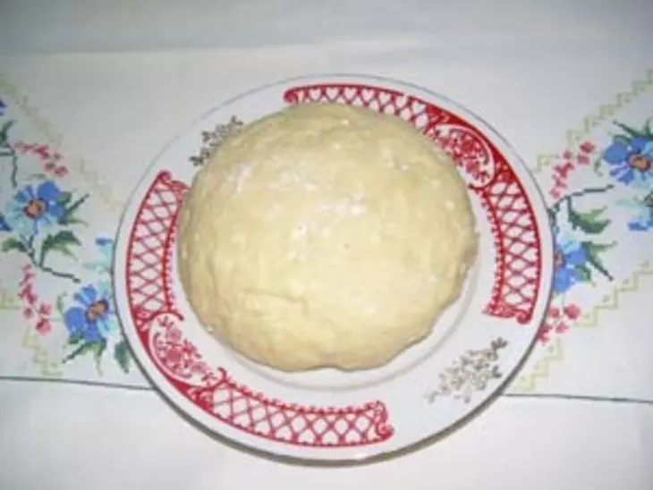Ароматный пирог с черникой: шаг 1