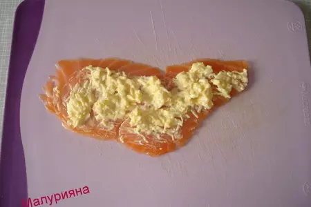 Рулетики из лосося: шаг 4
