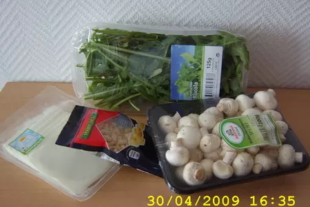 Салат с рукколой и шампиньонами: шаг 1