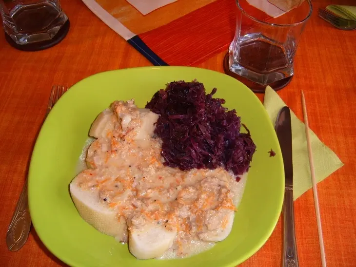 Vadas hús-мясо по охотничьи со сметаной с кнедли и  с тушеной капустой: шаг 2