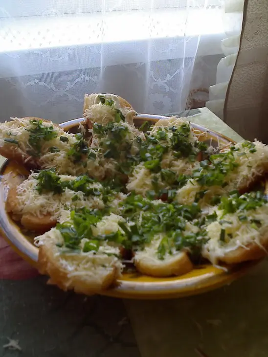 Бутерброды с зеленью и сыром: шаг 4