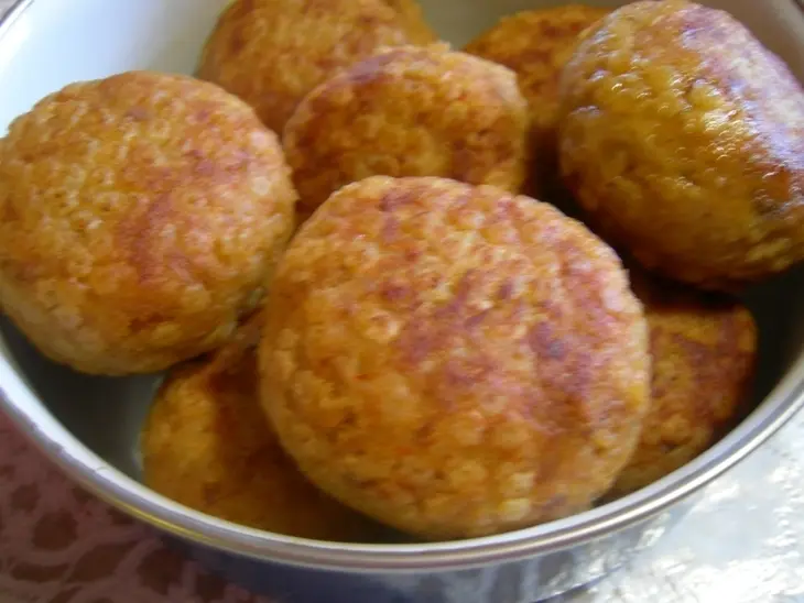 Мясо-овощные тефтели в "звездной" панировке: шаг 7