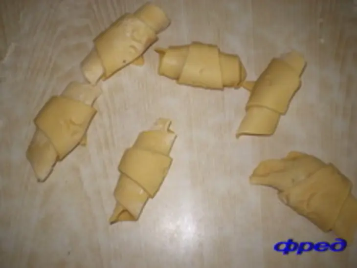 Рогалики с сухофруктами: шаг 5