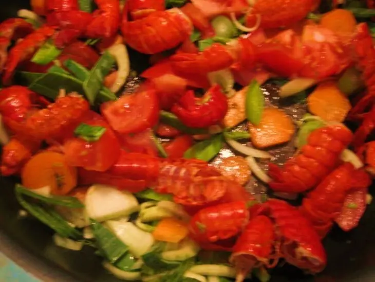 Фрикадельки из щуки с раками: шаг 4