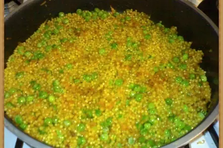 Плов из макарошек "кускус" с зеленым горошком (скоро-оперативный ужин,часть 1): шаг 5
