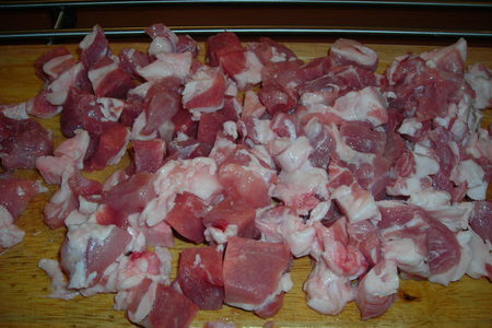 Тушёная капуста со свининкой и картошкой: шаг 1