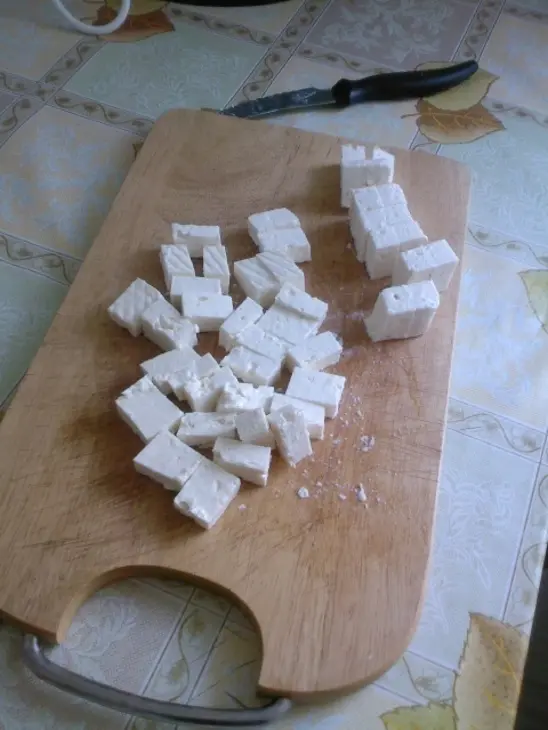 Маринованная брынза  .: шаг 2