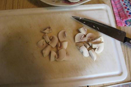 "порционные судачки" с грибами и сыром: шаг 1