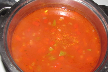Острый мексиканский томатный суп-пюре: шаг 1