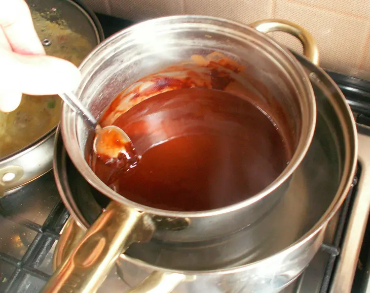 Шоколадный мусс с коньяком: шаг 3